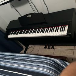 PIANO VISCOUNT FOR SALE AFFORDABLE 
