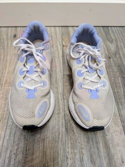 Kids Shoes - Youth size 5.5 - Nike