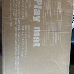 New foldable baby play mat  Open box