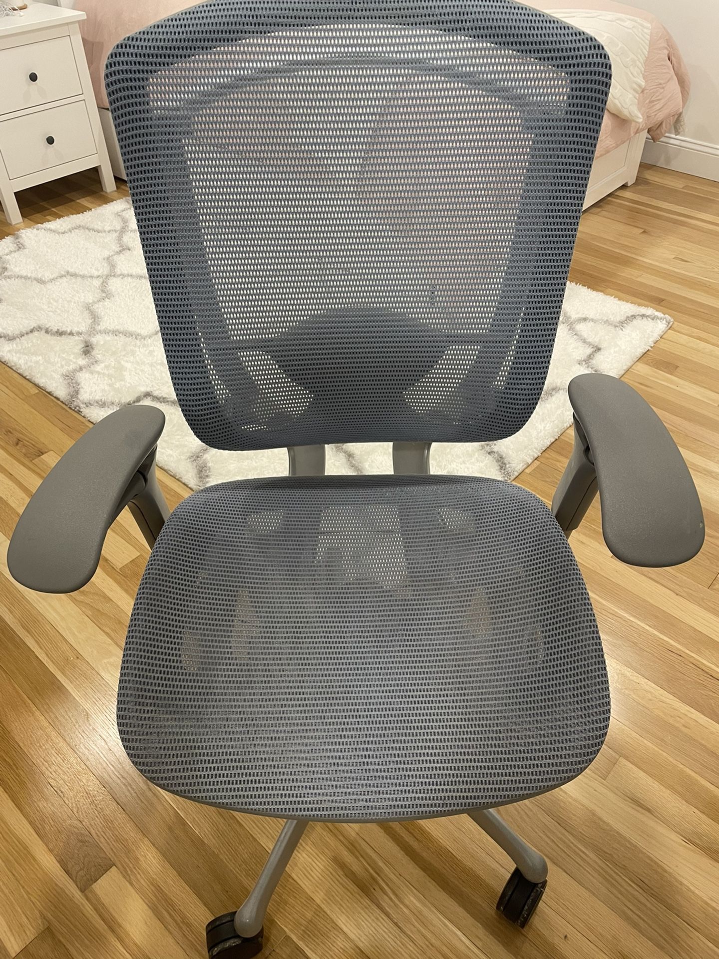 Contessa Teknion Office Chair