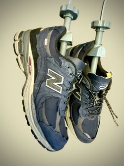 New Balance 2002R