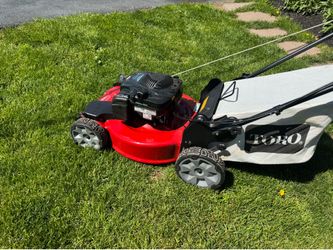 Brand New Toro Self Propelled Mower 150cc Engine With 22” Cut And Bag