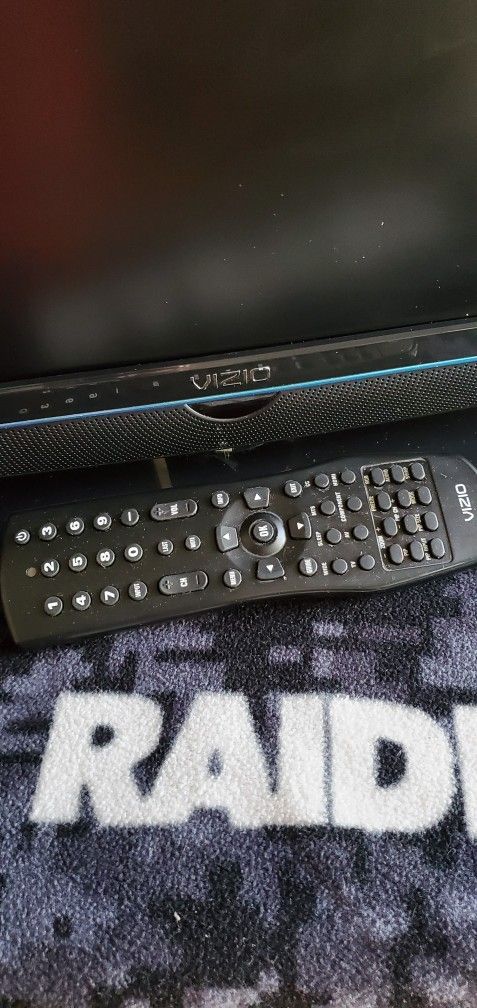 $45 Vizio TV (not a Smart TV) 22in