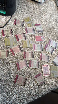 >.> 2 FULL monster boxes futbol ,approx 6,000+ cards from 1970s-1990s.