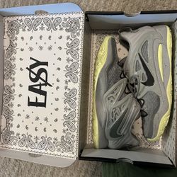 Nike KD 15 Teams In Grey And Green Color way, Mens Size 13