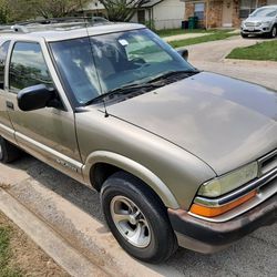 Chevy Blazer 3600$ Firm