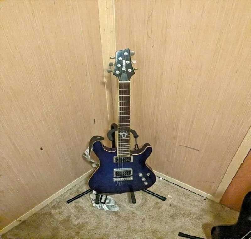 Shred Music with Premium Electric Guitar Options upon senior