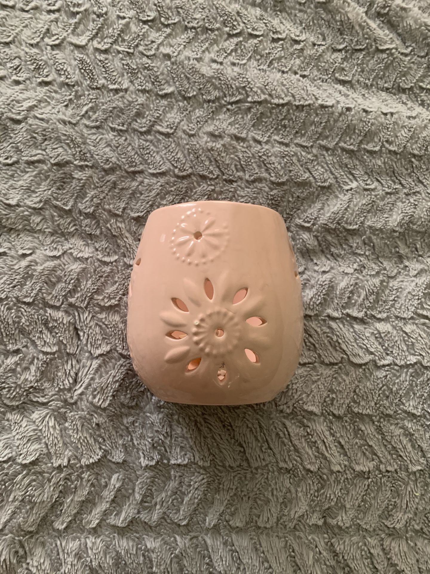 Candle holder