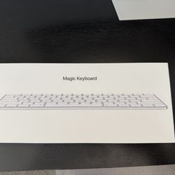 Apple Magic Keyboard & Magic Mouse 