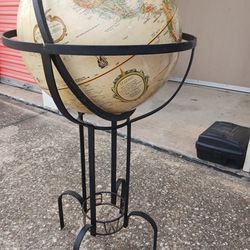 1990s Vintage Pier 1 Globe