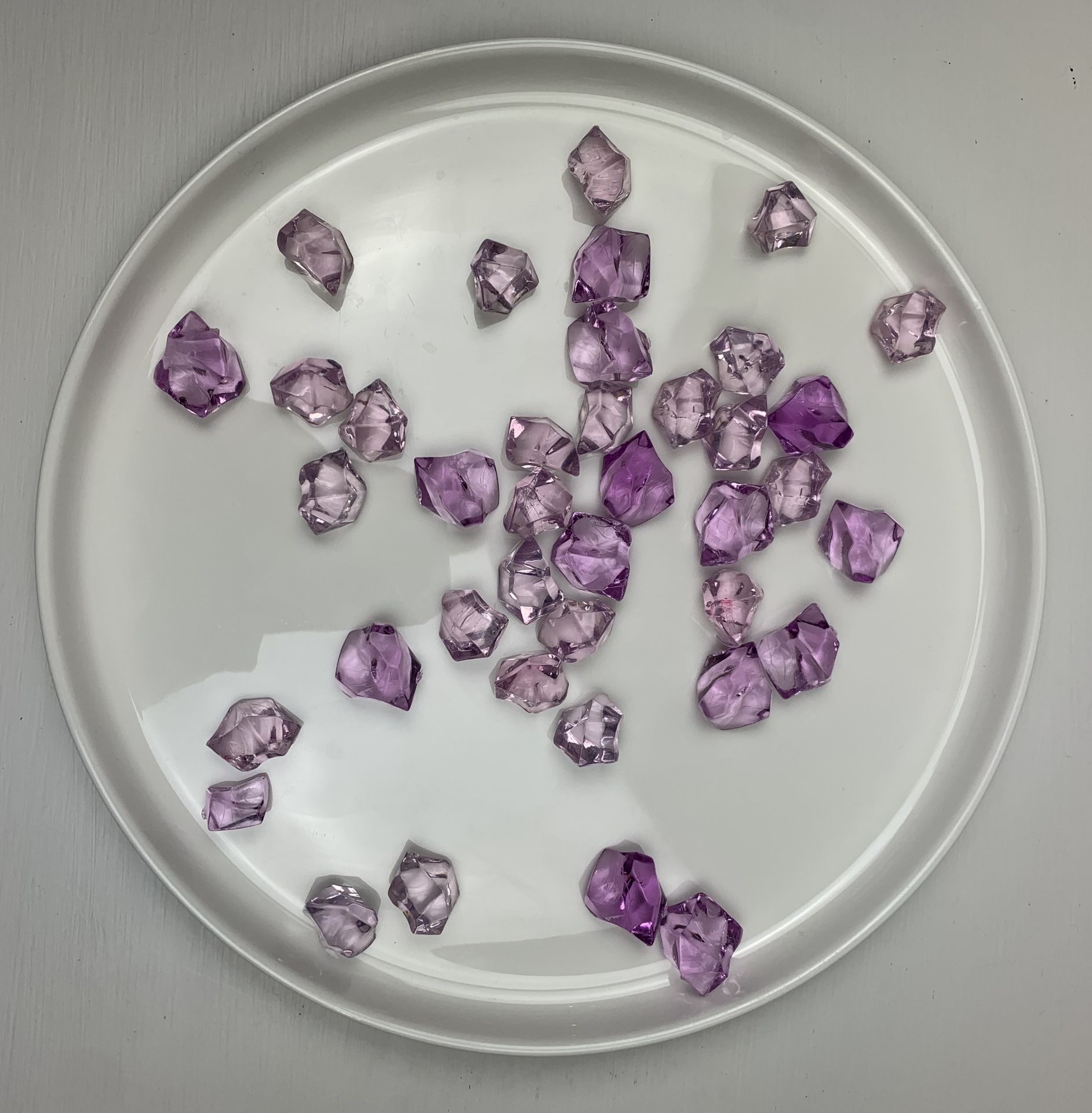 39 Mixed Medium Pink/purple Jagged Fake Diamonds