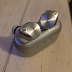 Technics Premium Hi-Fi True Wireless Earbuds with Noise Cancelling EAH-AZ80 Silver