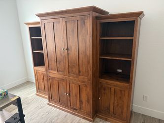 Free book shelf entertainment