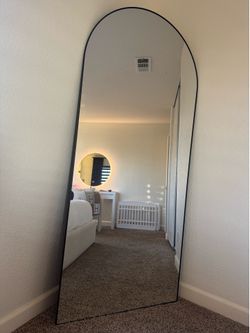 Floor mirror