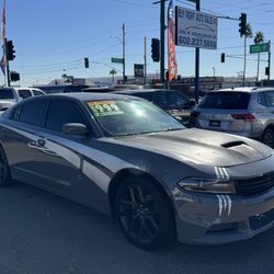 2019 DODGE CHARGER SXT 