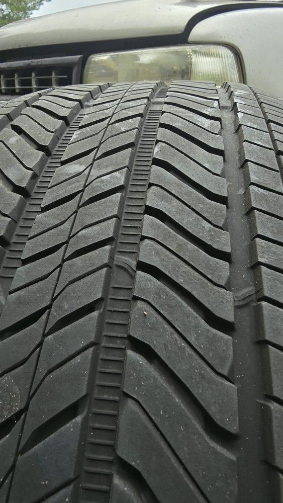 Barely Used Tire 285/40/24