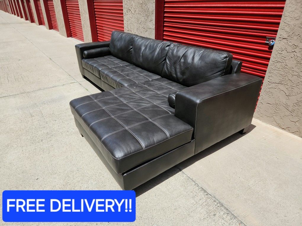 ASHLEYS Large Leather Sofa with Chaise