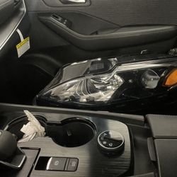 Chevy Malibu Headlight 