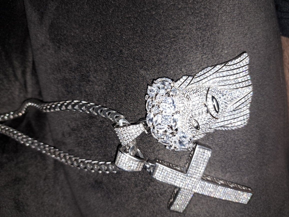 Heavy Silver Chain And Pendant