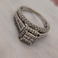 10k White Gold Ring