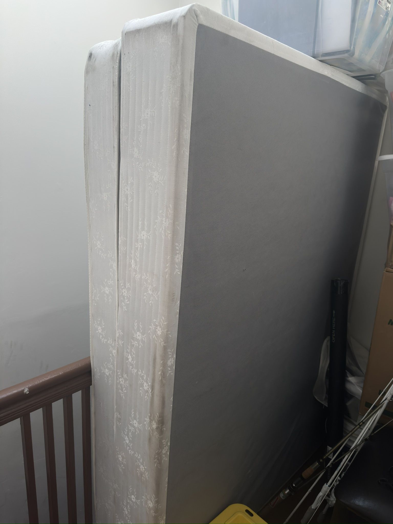 Full Size Mattress And Box Spring