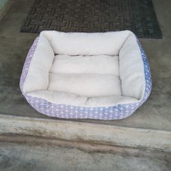 Small Dog Bed 