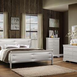 KING BED WITH FREE MATTRESS 