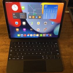 iPad 10.9 4th Gen W Smart Keyboard 