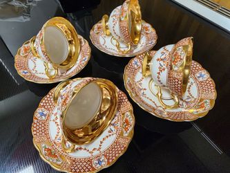 Coffee/tea Set Of 4 Cups And Saucers