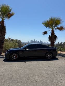 DODGE CHARGER SRT 2015