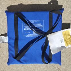 Throwable Flotation Cushion.  New. Type  IV. BRAND NEW.