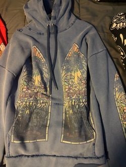 Who decides War Hoodie