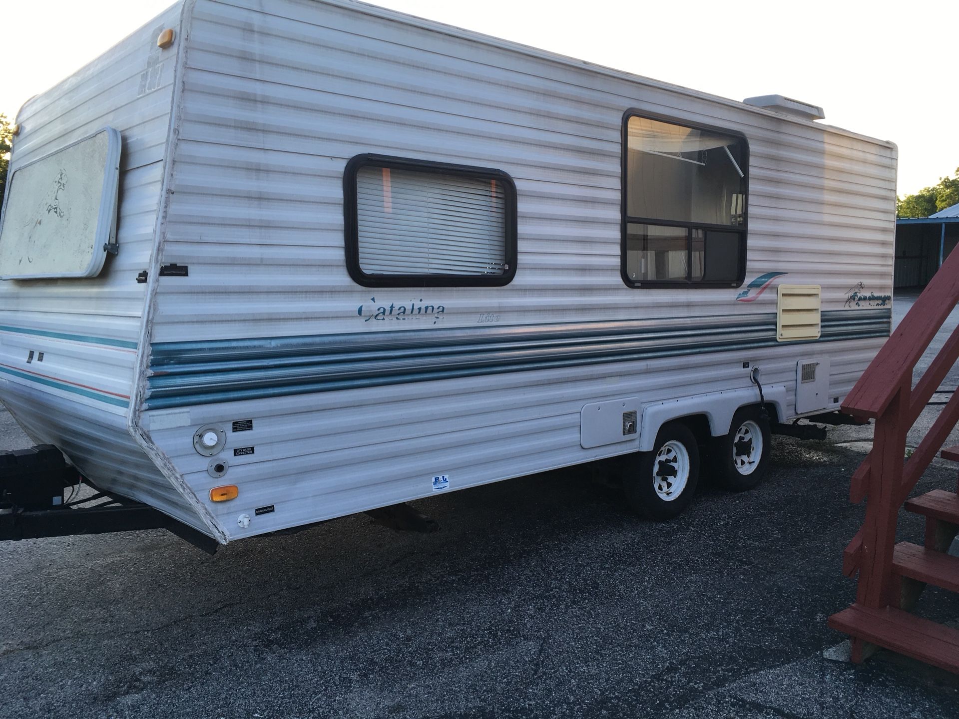 1997 coachmen Catalina lite nice trailer