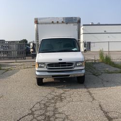 1999 Ford E-350