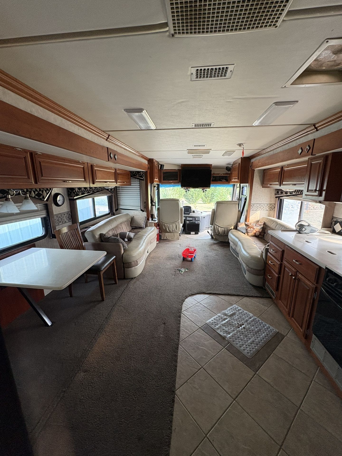 2005 Revolution motor home