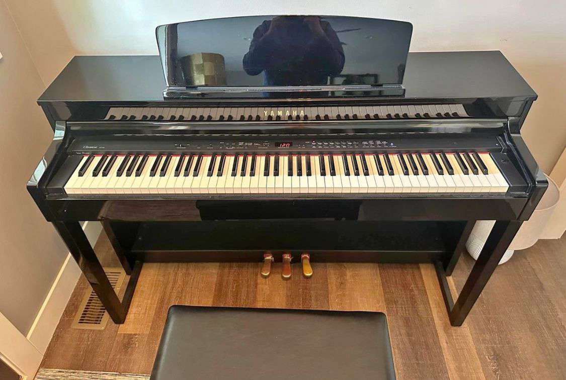 Yamaha-Clavinova-CLP-440-Digital-Piano