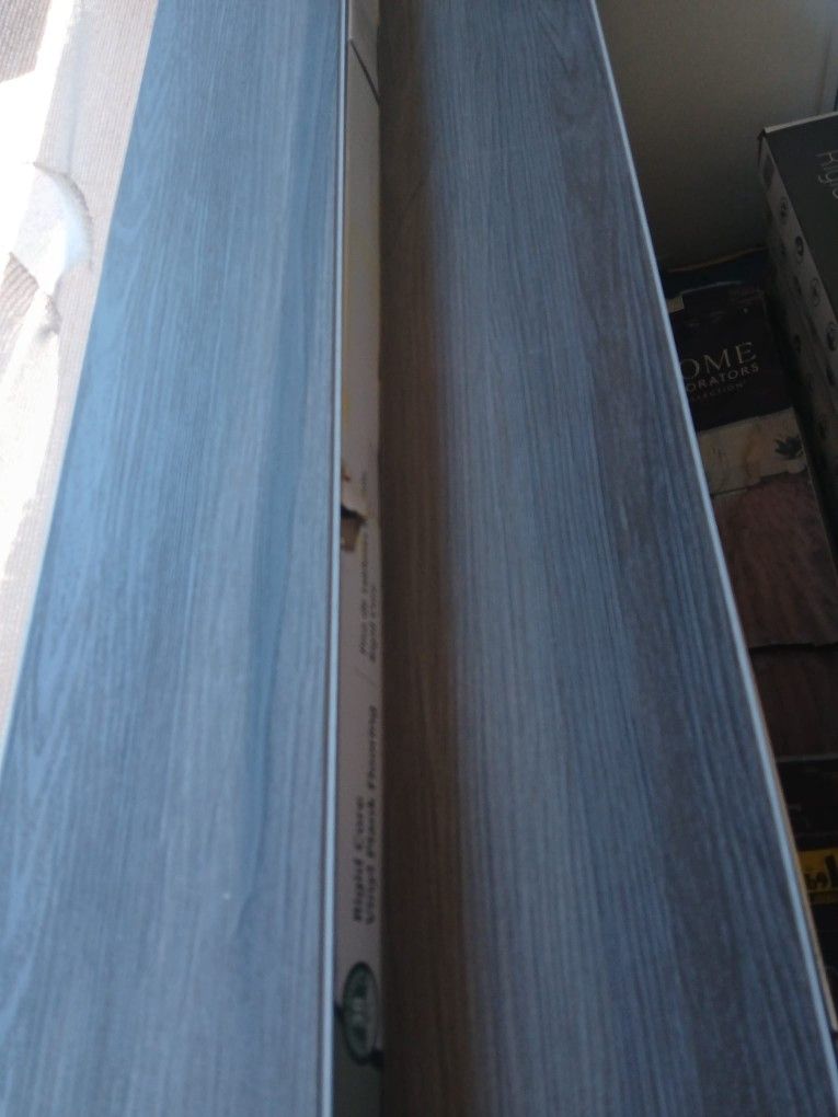 Laminate Floor Plastic 6"x48"