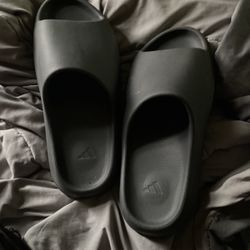 Yeezy Slides For Sale 