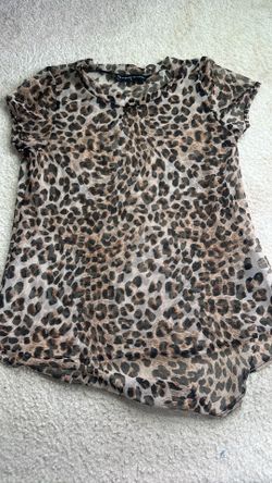 Women’s sheer shirt Size 0 Fashion to Figure