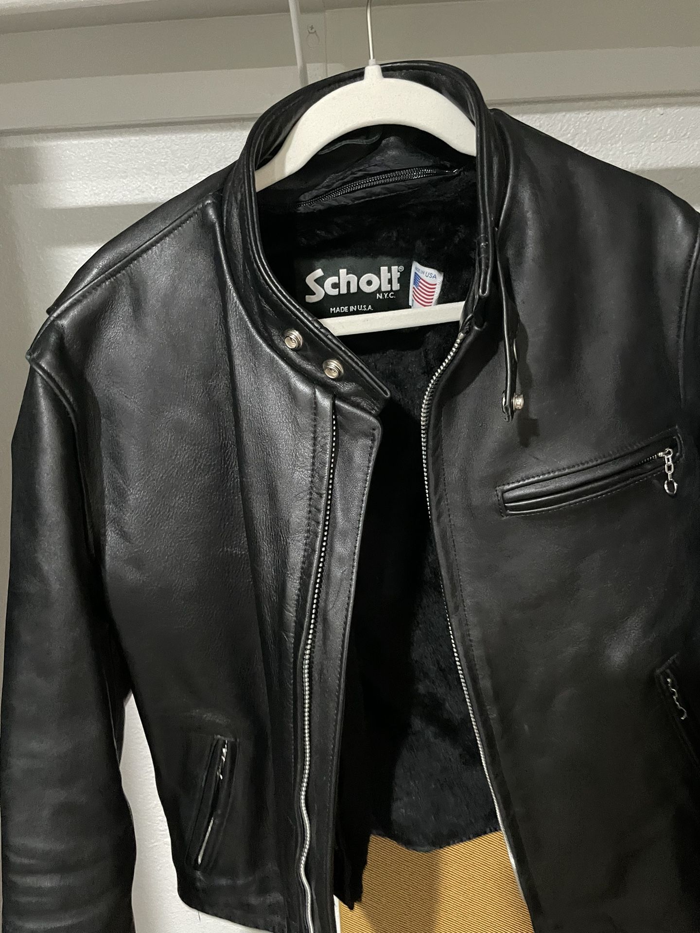 Schott 141 (Size 40) Classic Racer Leather Motorcycle Jacket