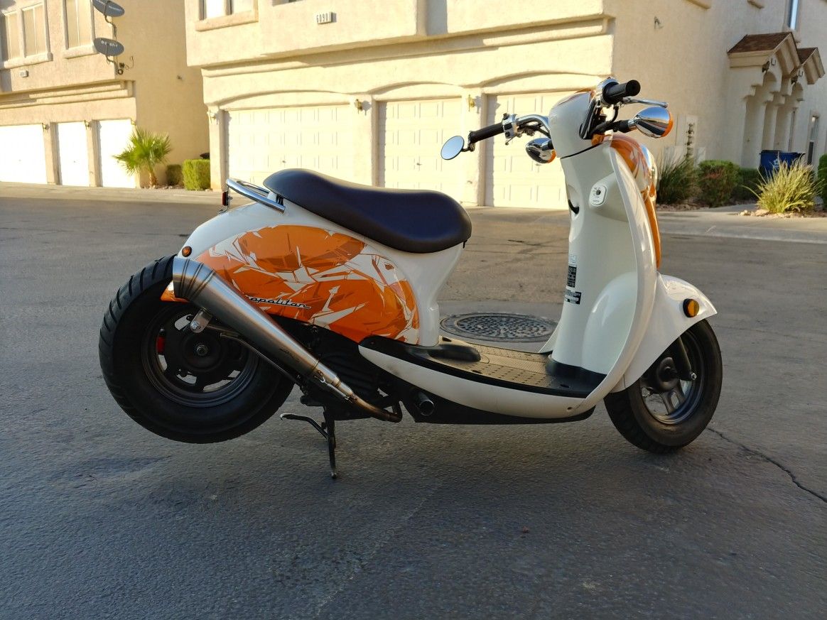 05 honda Metropolitan.