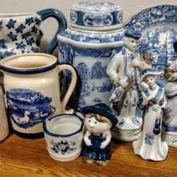 LOT OF 10 VINTAGE COLLECTIBLE, BLUE AND WHITE Ceramics/