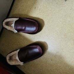 Ugg Slip On Size 9 Men’s 