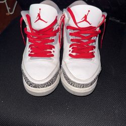 Jordan 3s Fire Reds