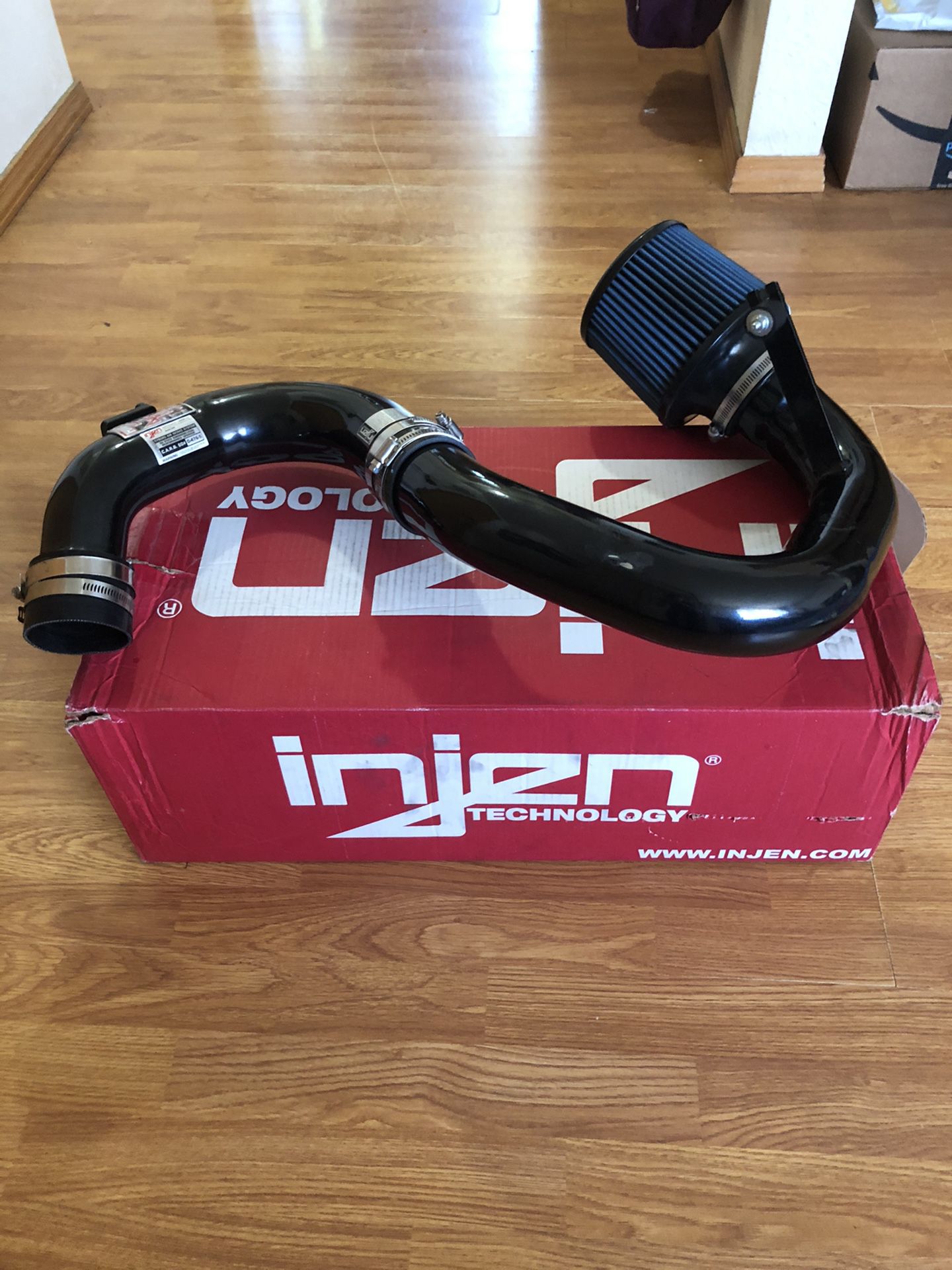 Injen cold air Intake for first generation mazda 3