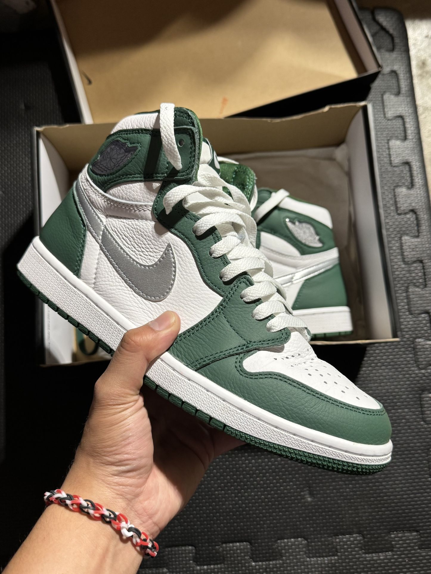 Air Jordan 1 High OG (Green/White)