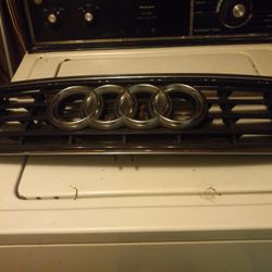 2004 AUDI A4 Grill