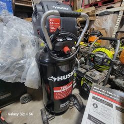 27 Gal. 200psi OIL FREE PORTABLE  VERTICAL ELECTRIC AIR COMPRESSOR