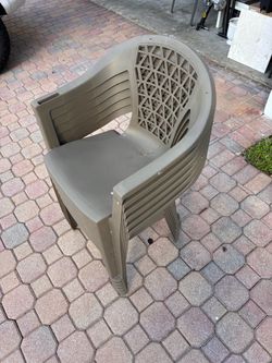 Set of outdoot chairs