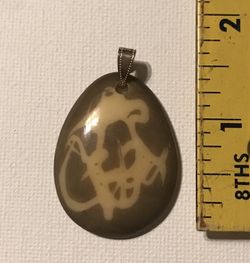 Necklace pendant (seed)